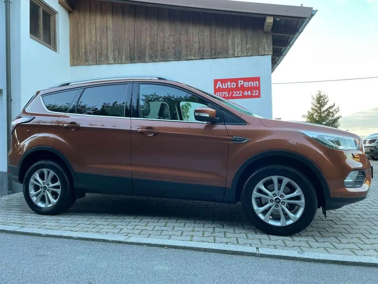 Photo 1 : Ford Kuga 2018 Petrol