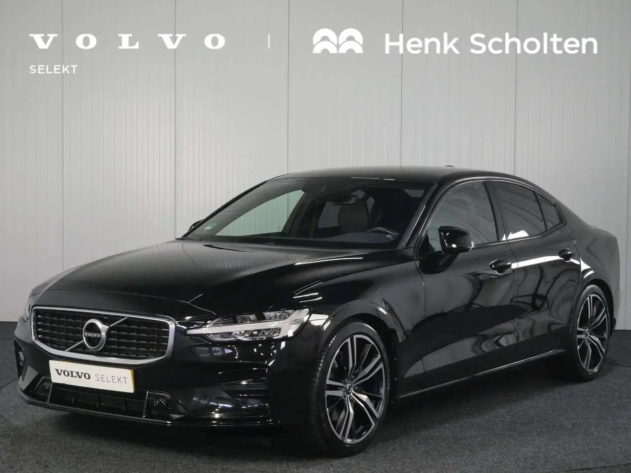 Photo 1 : Volvo S60 2020 Essence