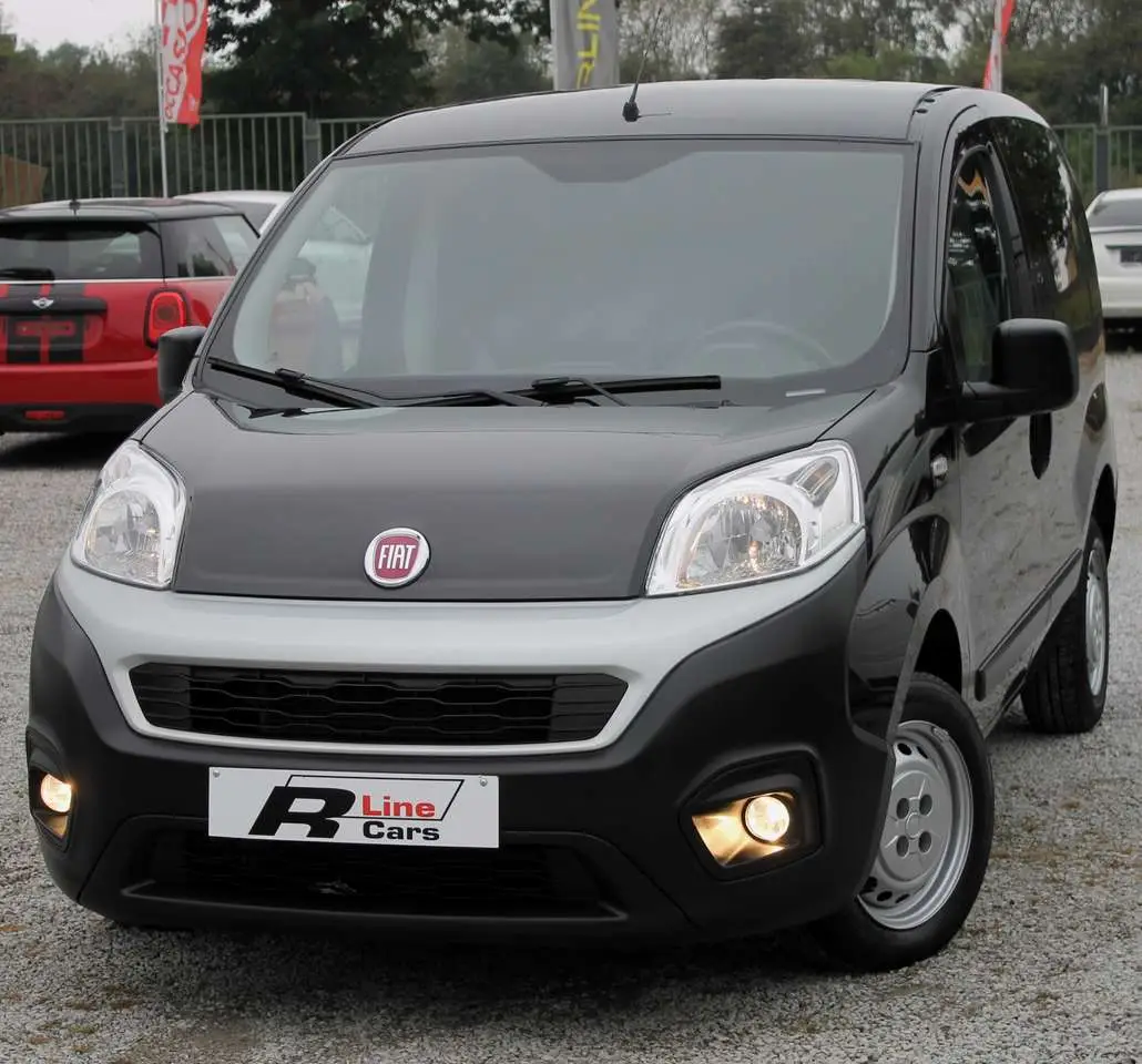 Photo 1 : Fiat Fiorino 2019 Essence