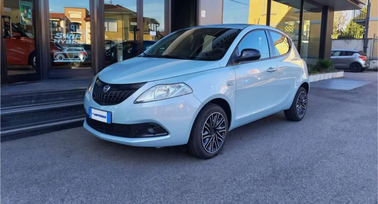 Photo 1 : Lancia Ypsilon 2023 Hybrid