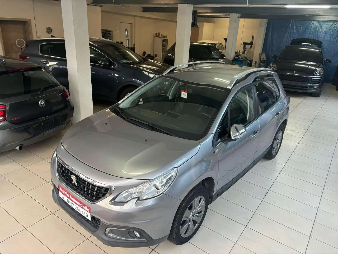 Photo 1 : Peugeot 2008 2017 Petrol