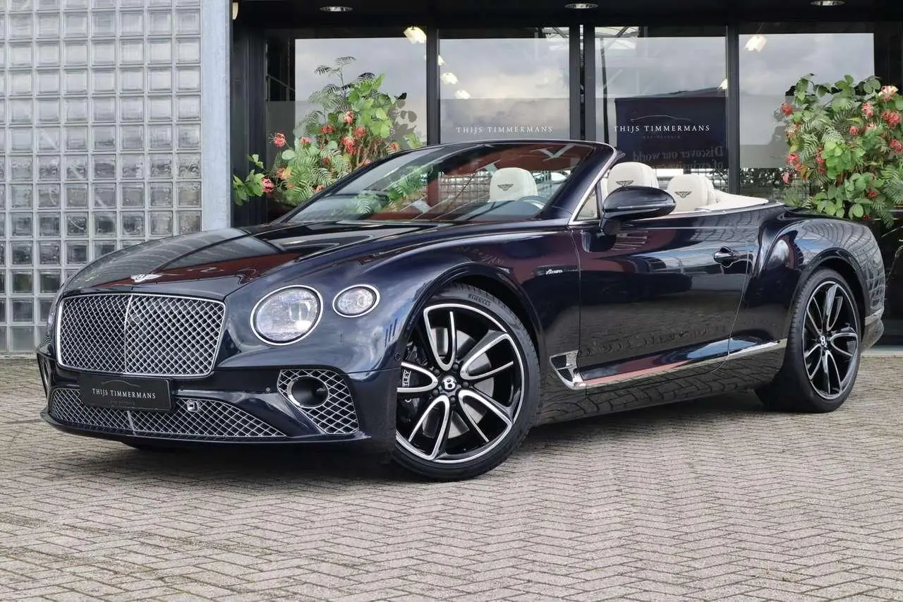 Photo 1 : Bentley Continental 2023 Essence