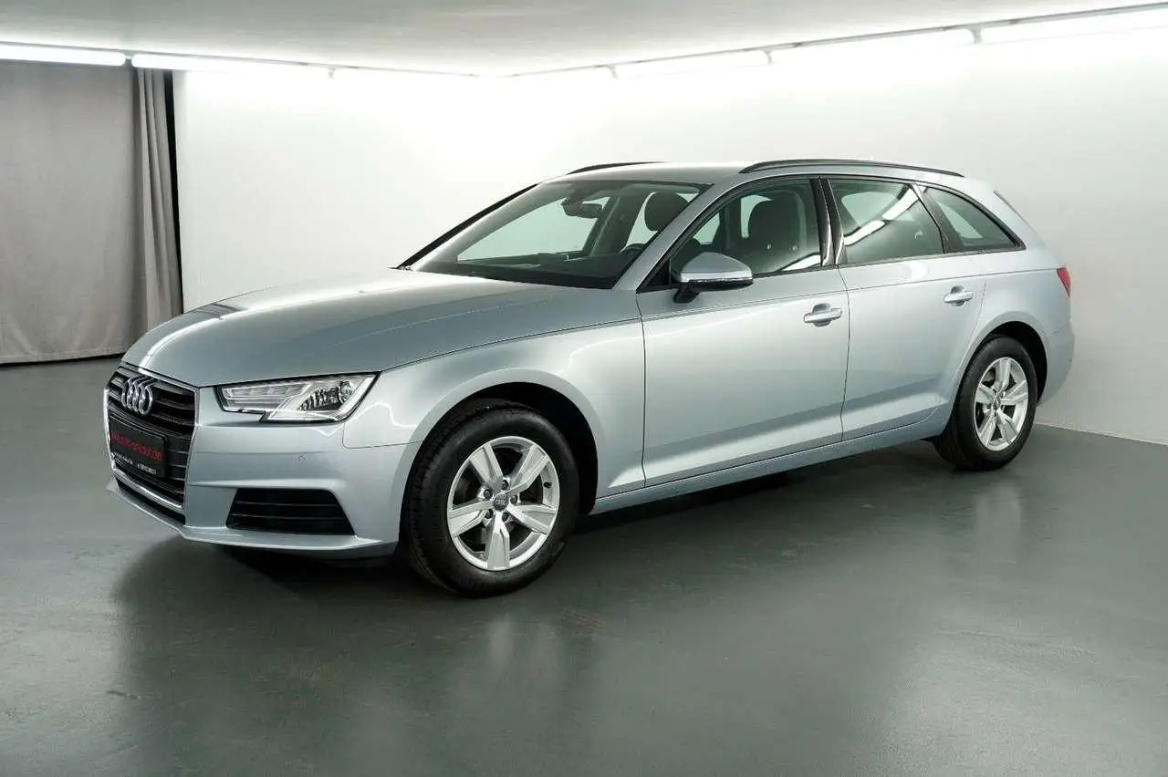 Photo 1 : Audi A4 2017 Diesel