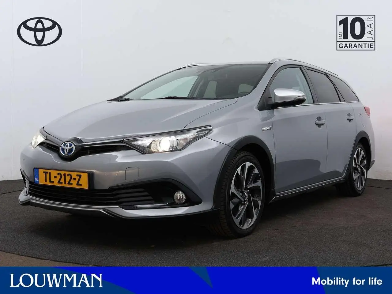 Photo 1 : Toyota Auris 2018 Hybrid