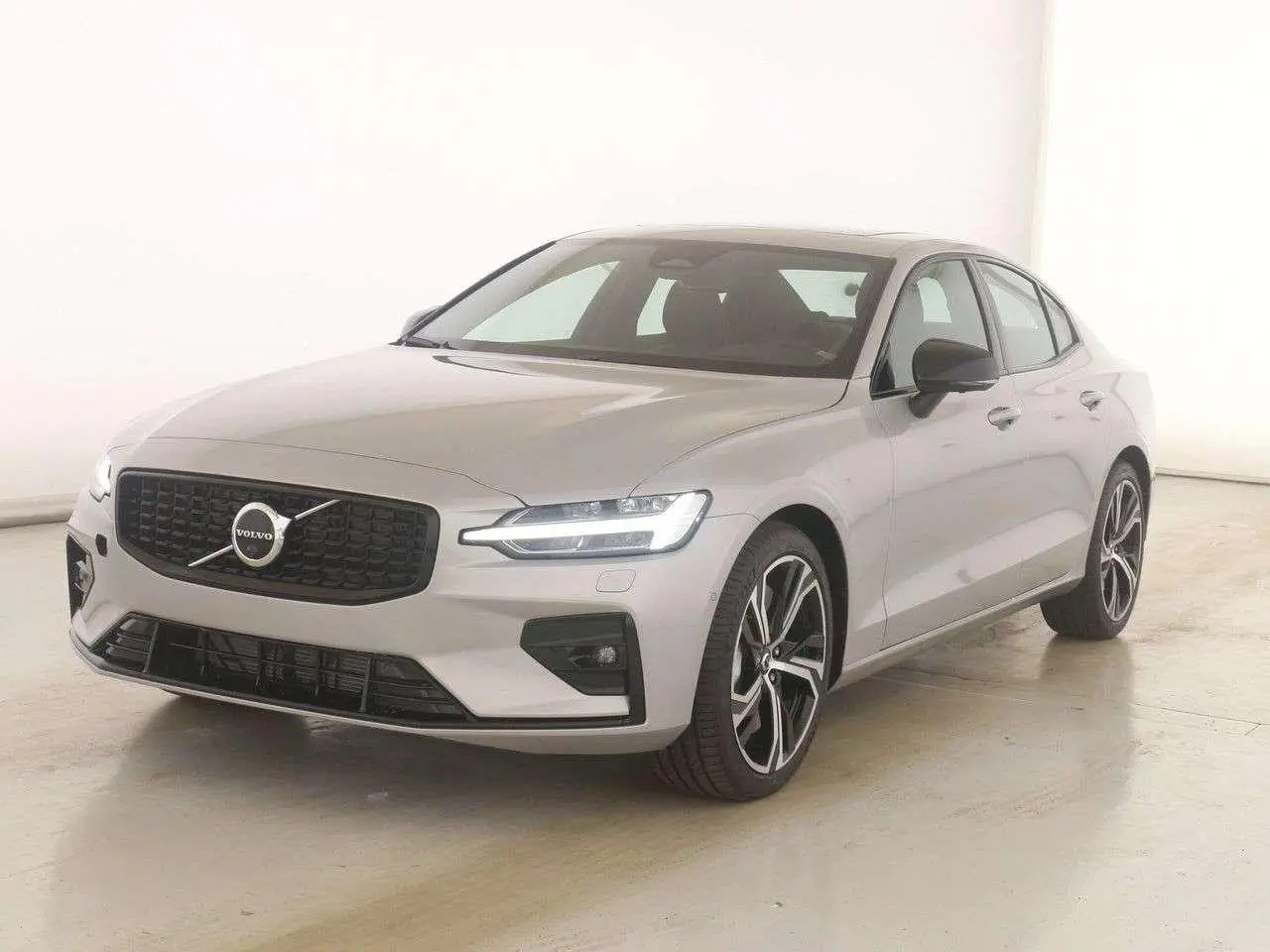 Photo 1 : Volvo S60 2023 Hybrid