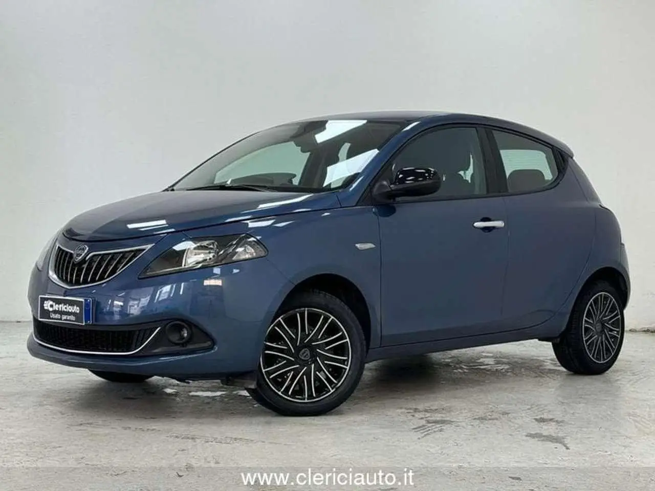 Photo 1 : Lancia Ypsilon 2022 Petrol