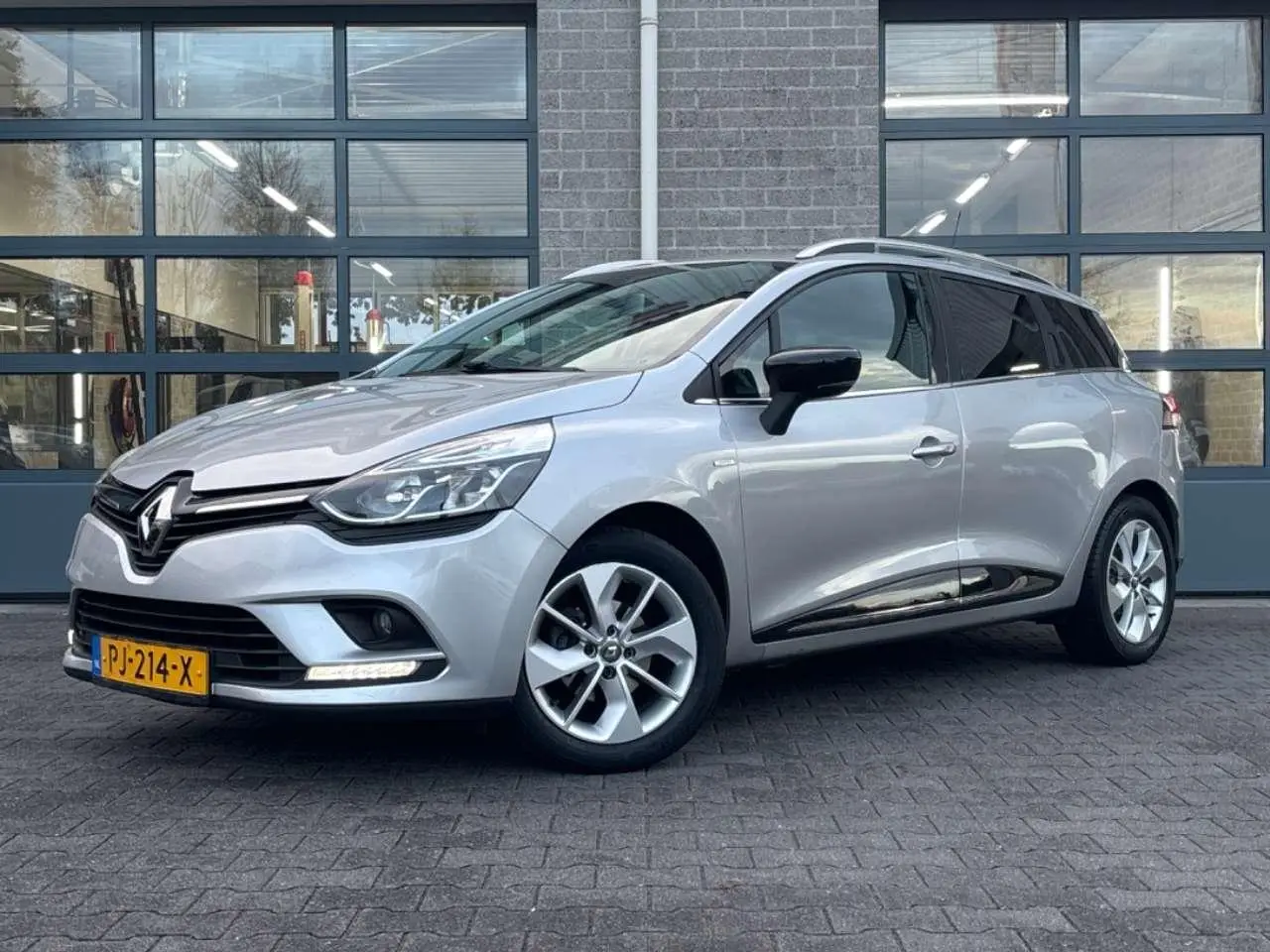 Photo 1 : Renault Clio 2017 Diesel