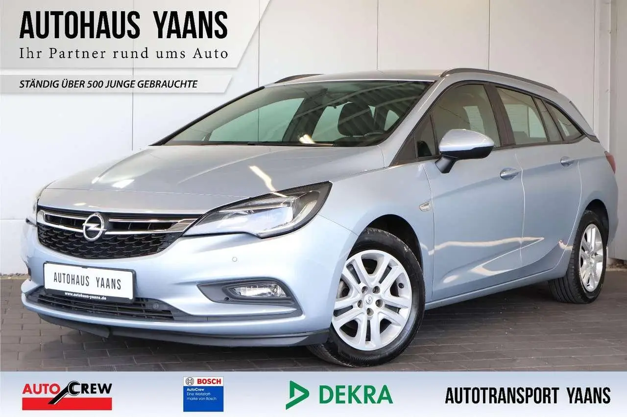 Photo 1 : Opel Astra 2018 Diesel