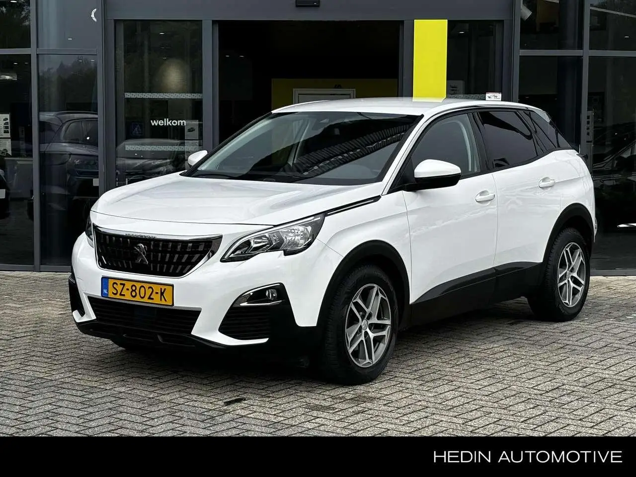 Photo 1 : Peugeot 3008 2018 Petrol