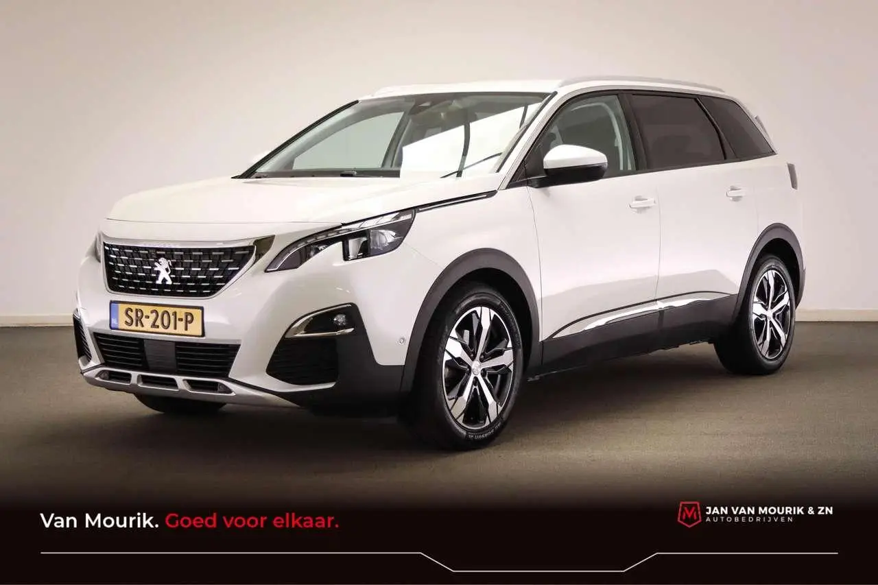 Photo 1 : Peugeot 5008 2017 Petrol