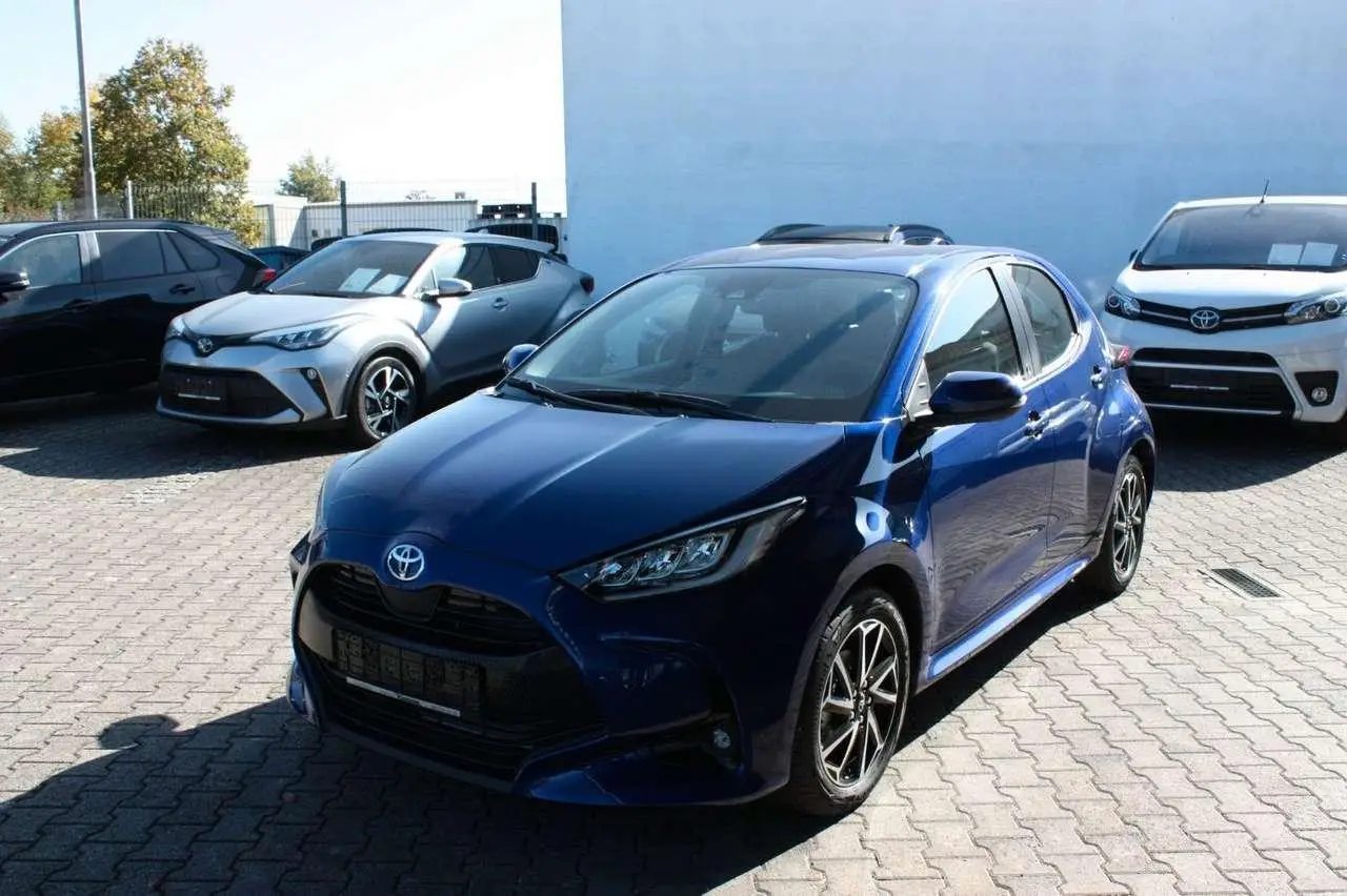 Photo 1 : Toyota Yaris 2023 Petrol