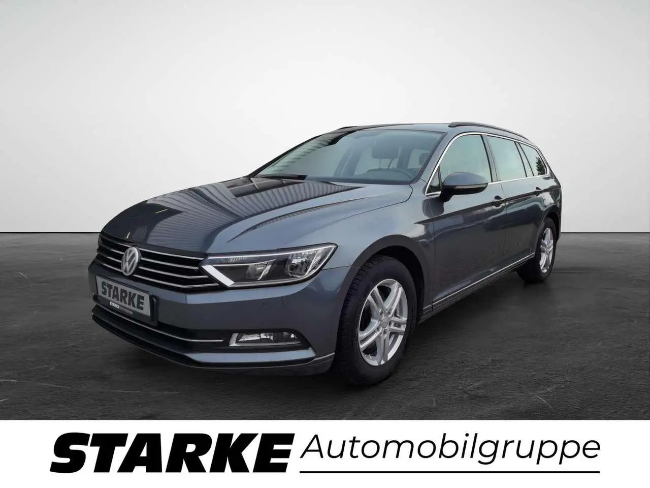 Photo 1 : Volkswagen Passat 2016 Petrol