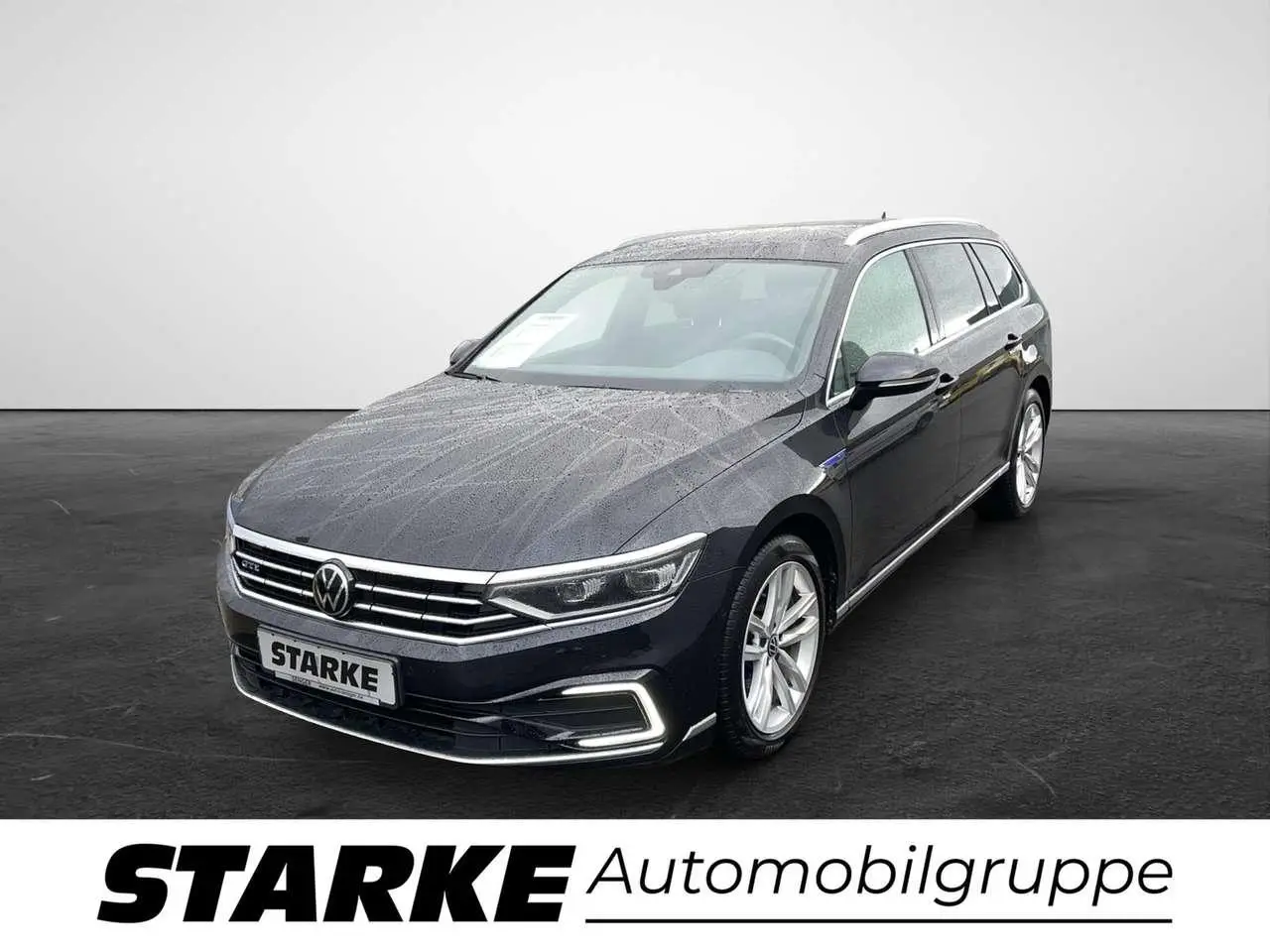 Photo 1 : Volkswagen Passat 2021 Hybrid