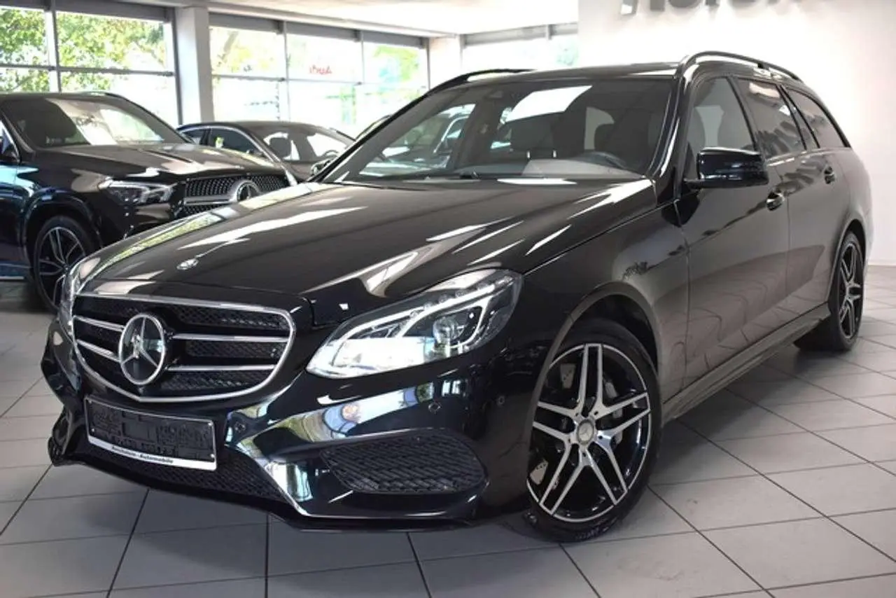 Photo 1 : Mercedes-benz Classe E 2015 Essence