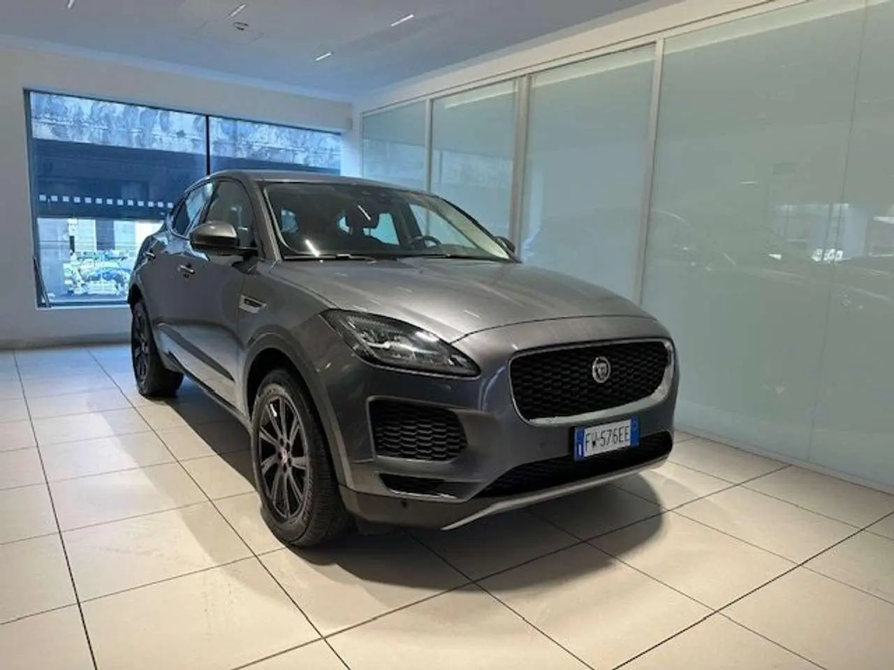 Photo 1 : Jaguar E-pace 2019 Diesel