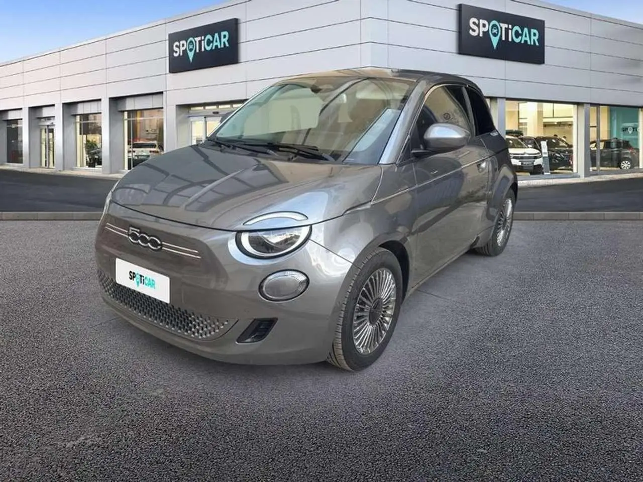 Photo 1 : Fiat 500 2023 Électrique