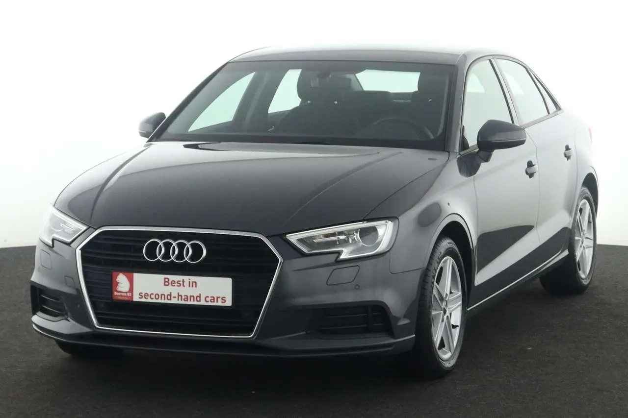 Photo 1 : Audi A3 2019 Petrol