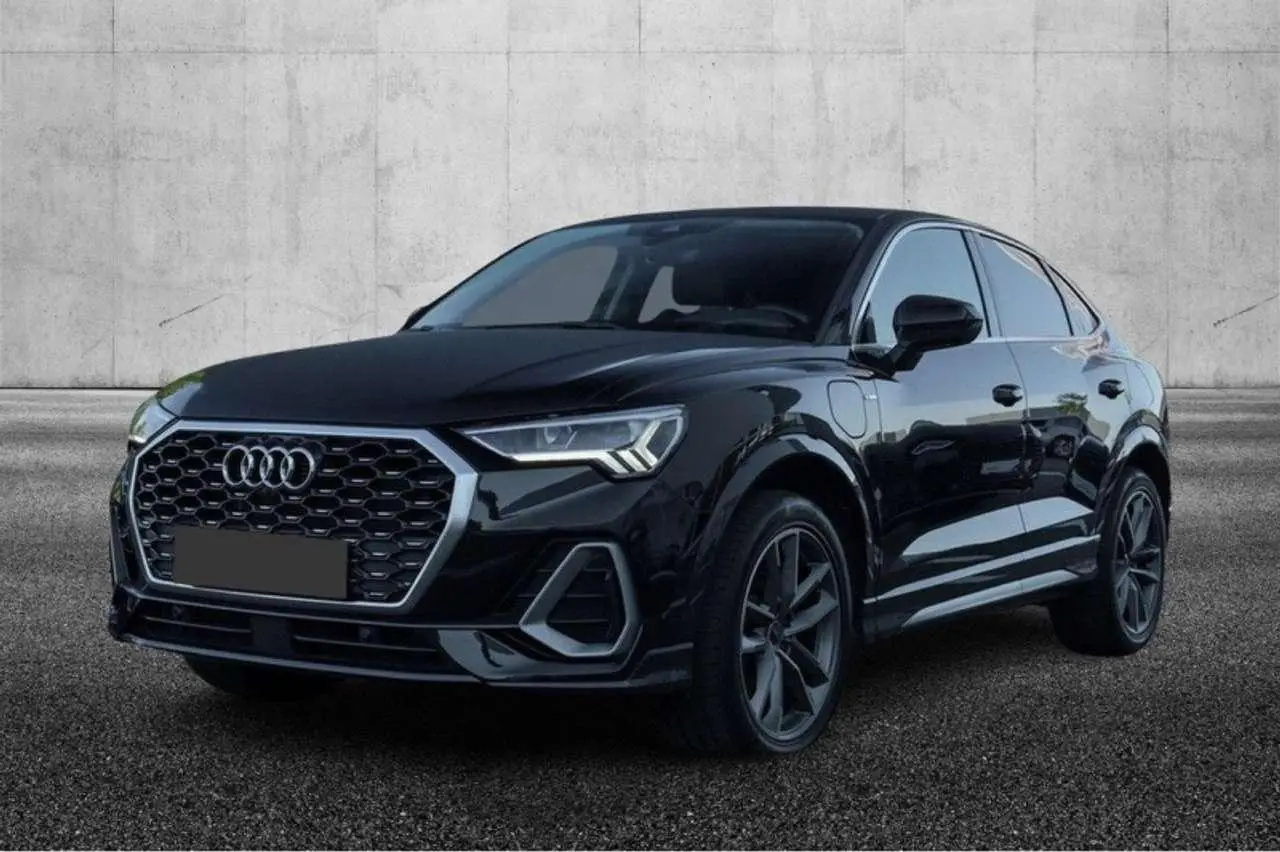 Photo 1 : Audi Q3 2021 Hybride