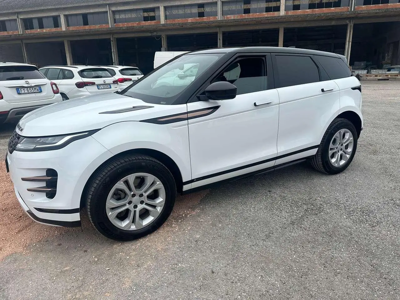 Photo 1 : Land Rover Range Rover Evoque 2019 Hybrid