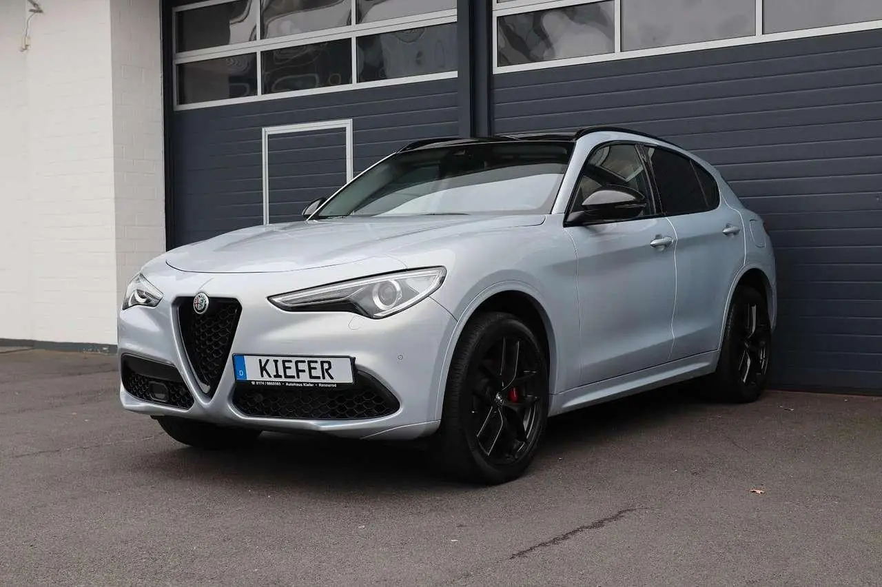 Photo 1 : Alfa Romeo Stelvio 2020 Petrol