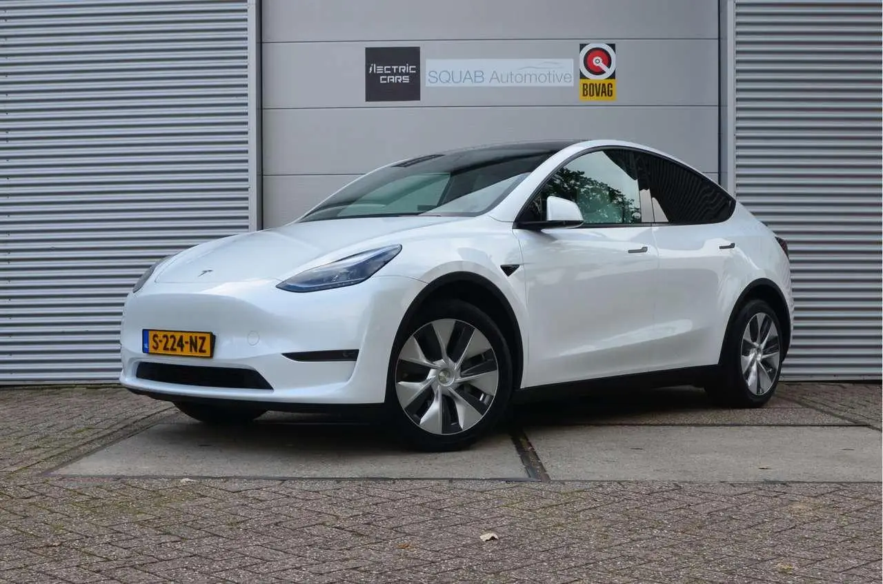 Photo 1 : Tesla Model Y 2023 Electric