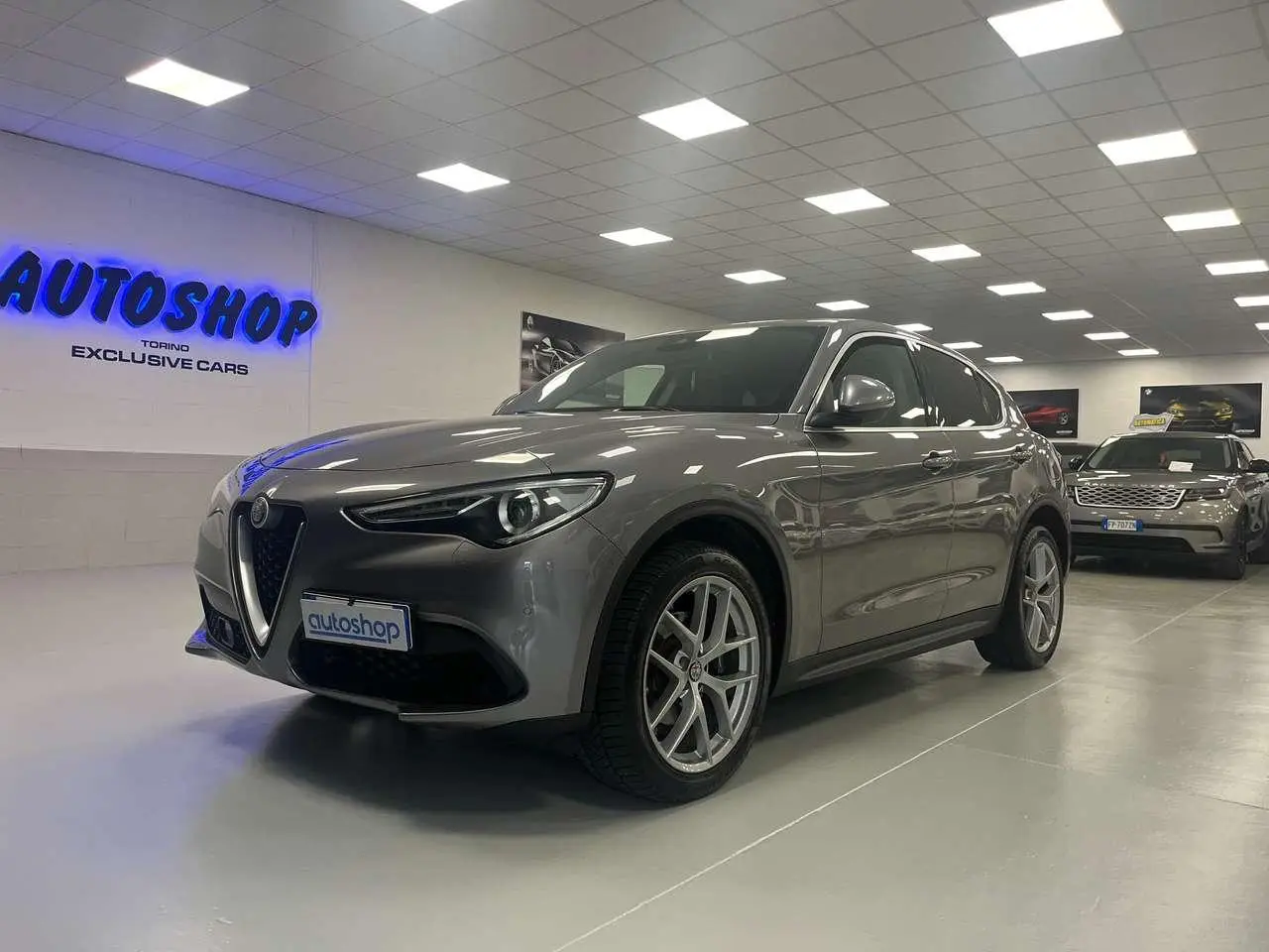 Photo 1 : Alfa Romeo Stelvio 2017 Petrol