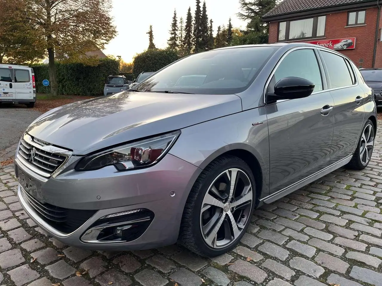 Photo 1 : Peugeot 308 2017 Petrol