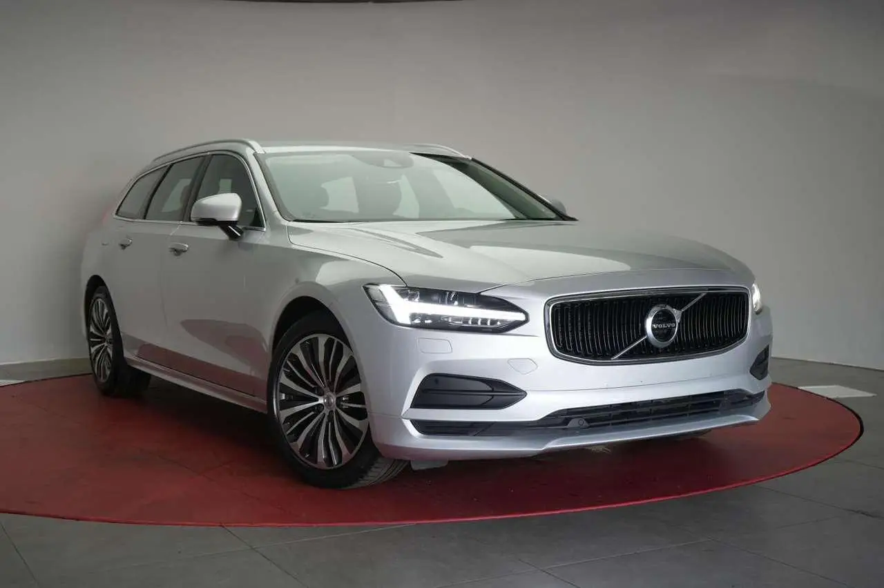 Photo 1 : Volvo V90 2020 Essence