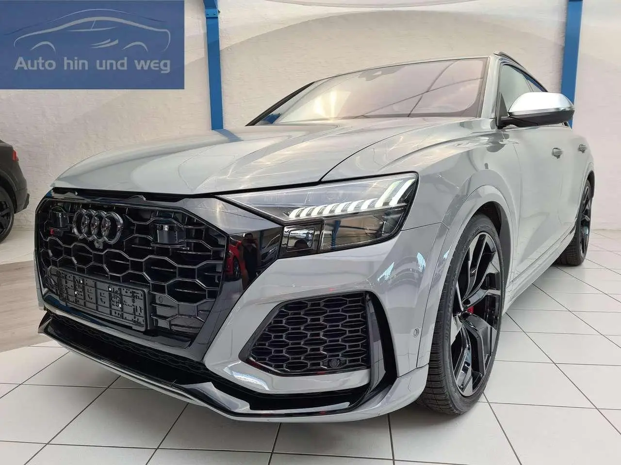 Photo 1 : Audi Rsq8 2022 Petrol