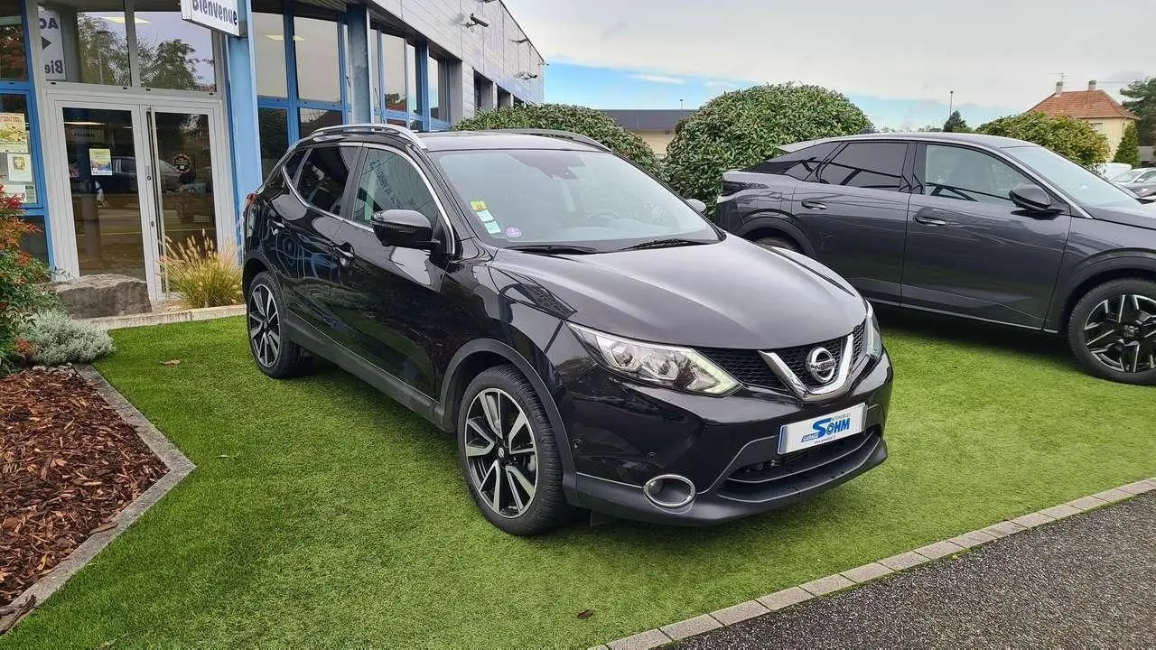 Photo 1 : Nissan Qashqai 2015 Petrol