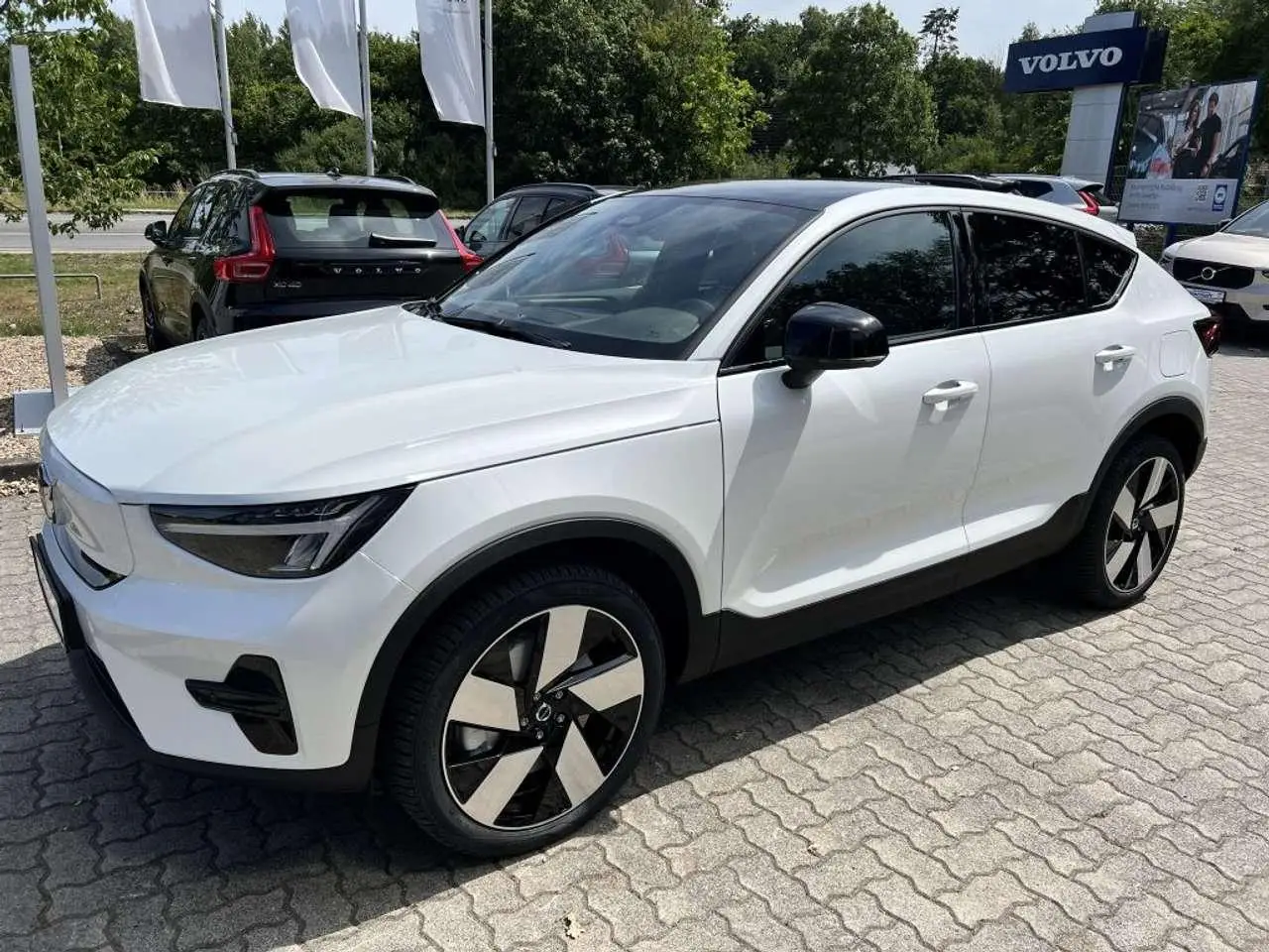 Photo 1 : Volvo C40 2023 Électrique