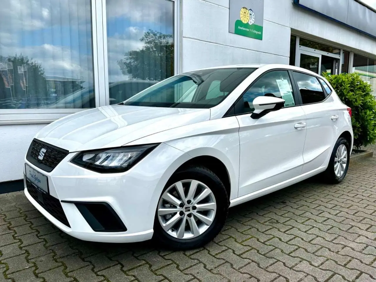 Photo 1 : Seat Ibiza 2024 Petrol