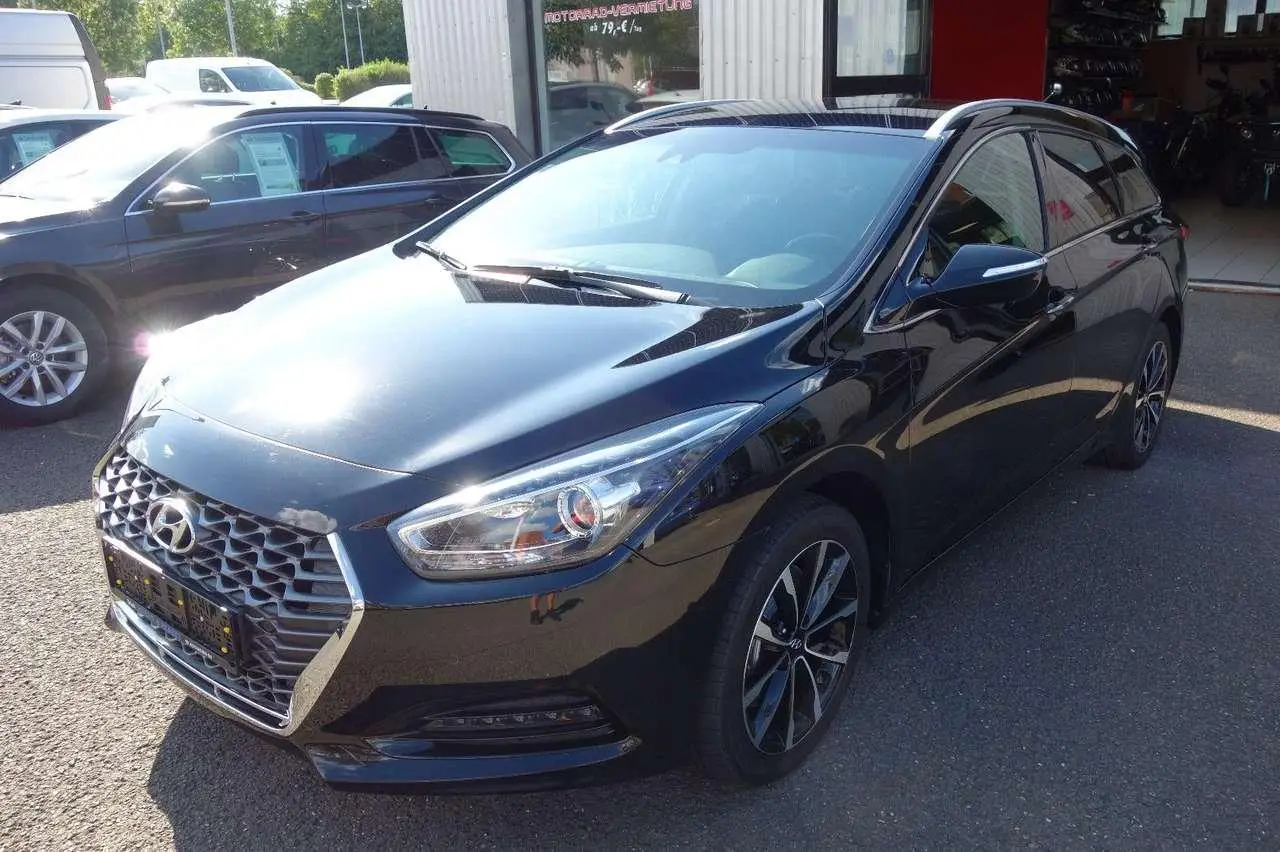 Photo 1 : Hyundai I40 2019 Essence