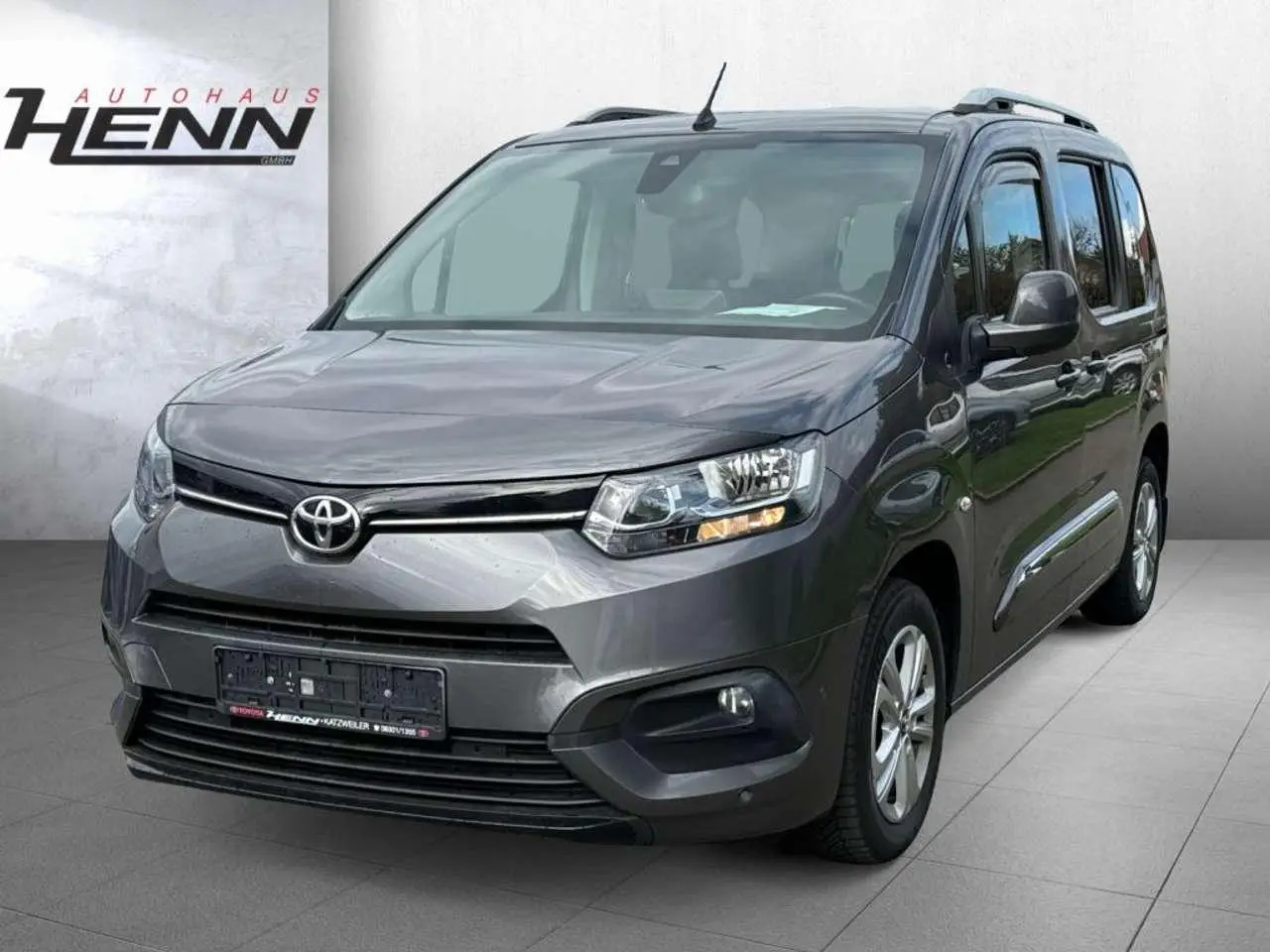 Photo 1 : Toyota Proace 2020 Petrol