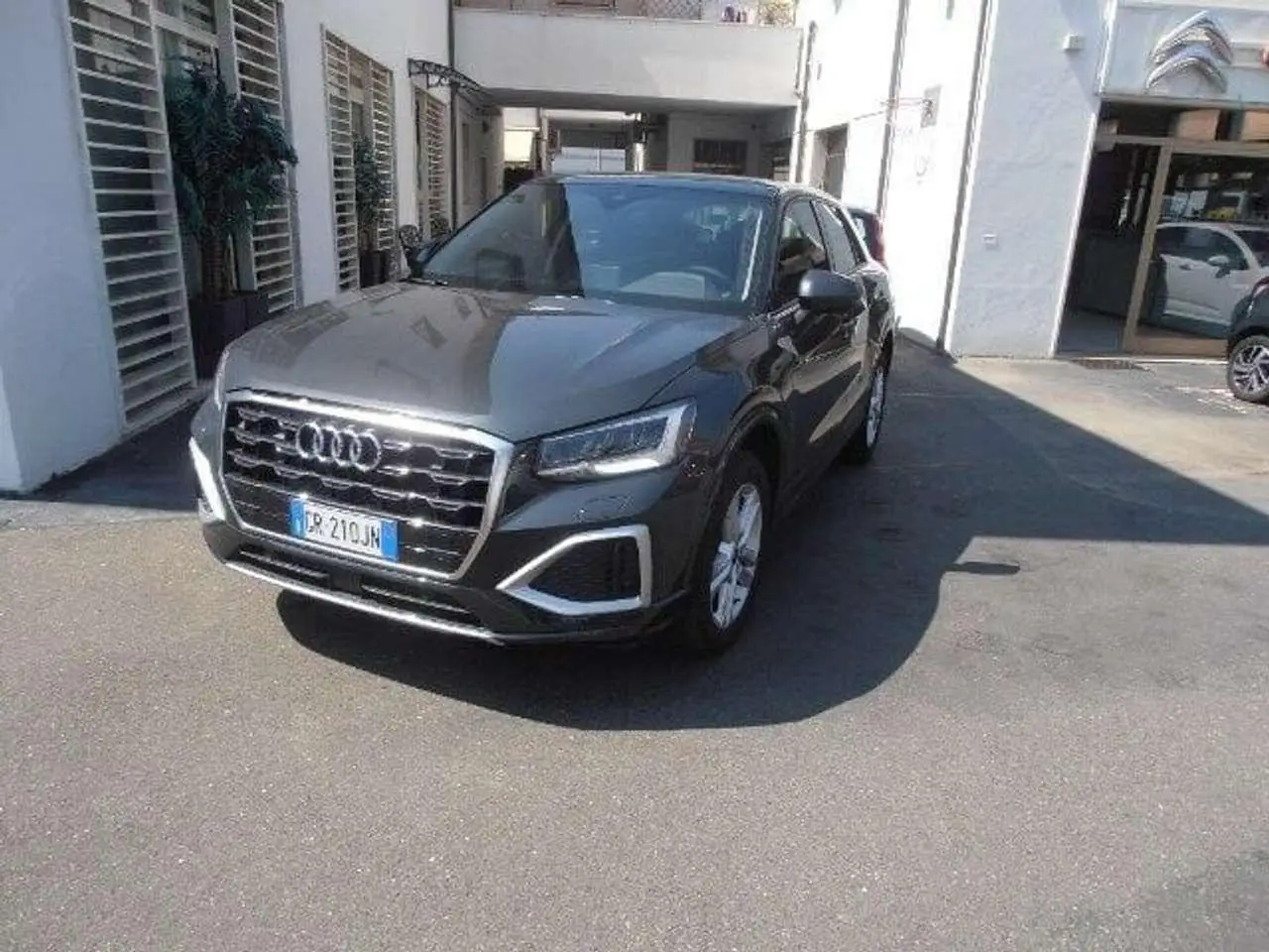 Photo 1 : Audi Q2 2023 Diesel