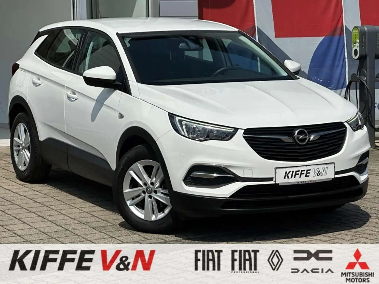 Photo 1 : Opel Grandland 2017 Petrol