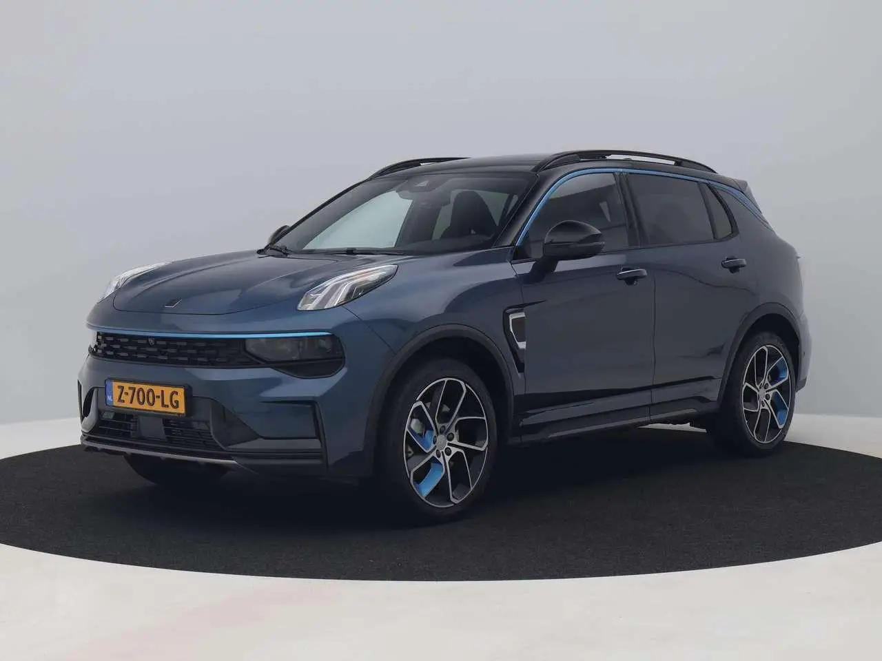 Photo 1 : Lynk & Co 01 2024 Hybrid