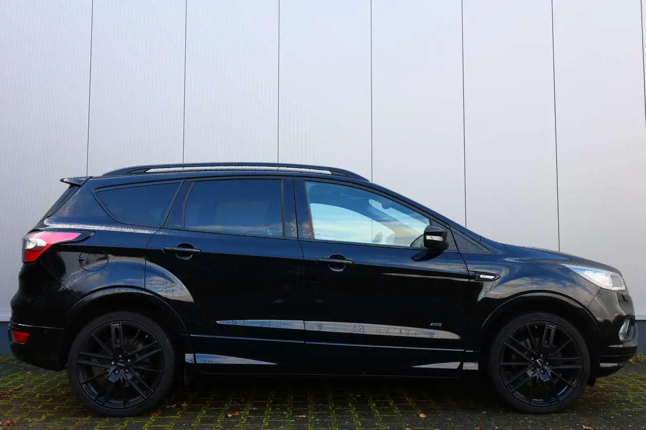 Photo 1 : Ford Kuga 2018 Essence