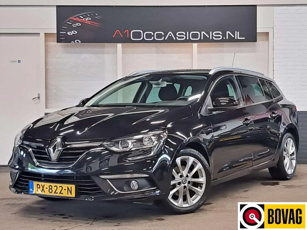 Photo 1 : Renault Megane 2017 Petrol