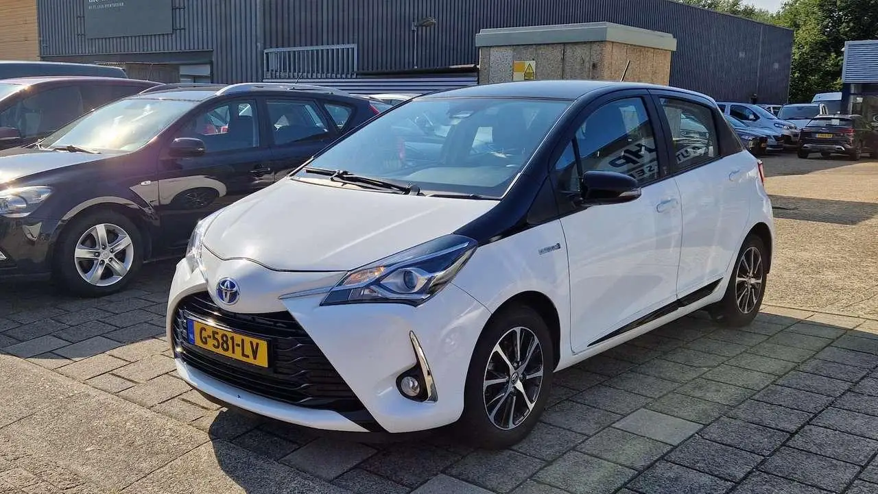 Photo 1 : Toyota Yaris 2018 Hybride