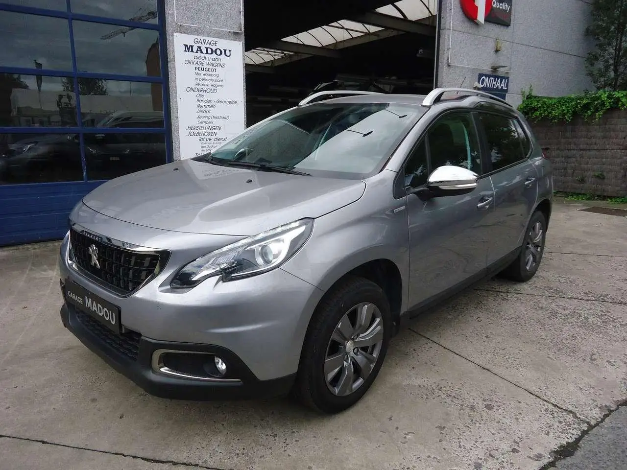 Photo 1 : Peugeot 2008 2019 Essence