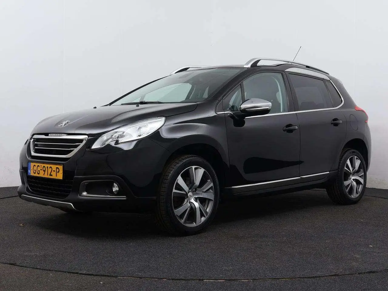 Photo 1 : Peugeot 2008 2015 Petrol