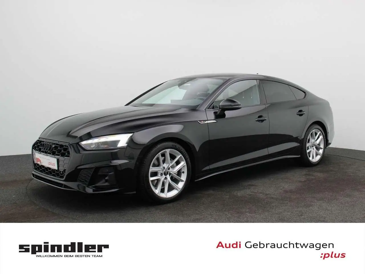 Photo 1 : Audi A5 2024 Diesel