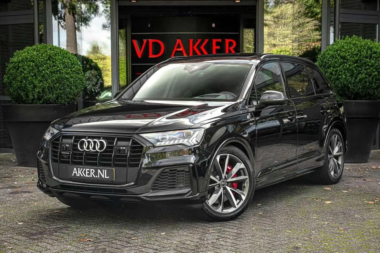 Photo 1 : Audi Q7 2021 Hybride