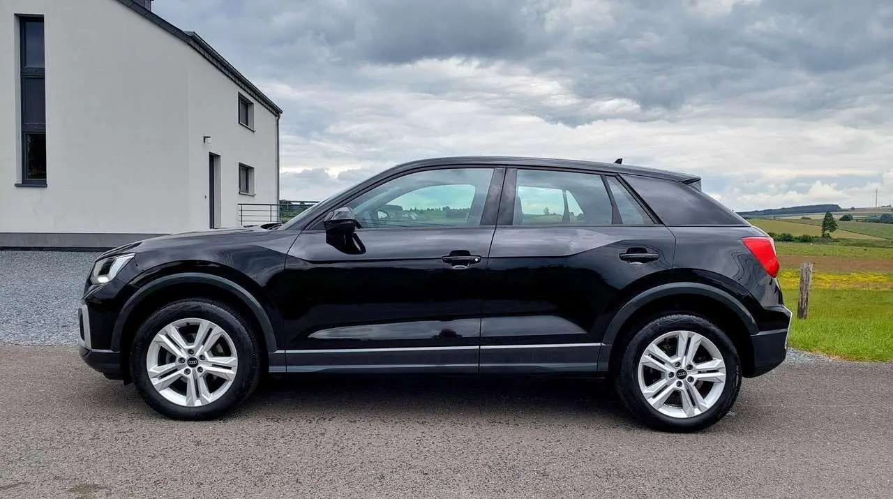 Photo 1 : Audi Q2 2022 Petrol