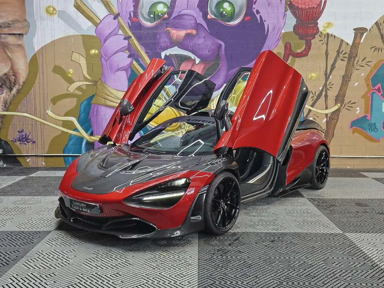 Photo 1 : Mclaren 720s 2019 Essence