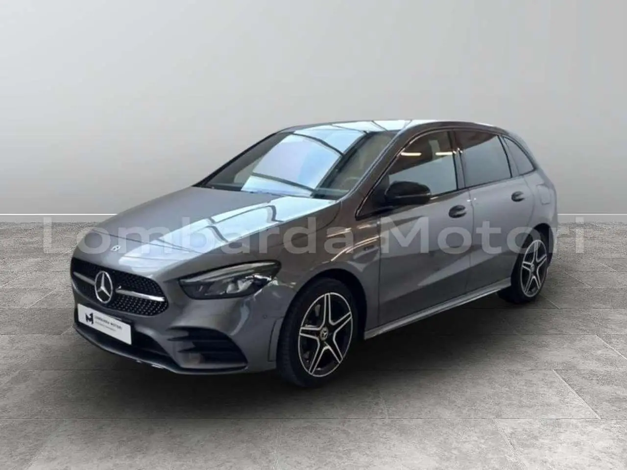 Photo 1 : Mercedes-benz Classe B 2021 Hybrid