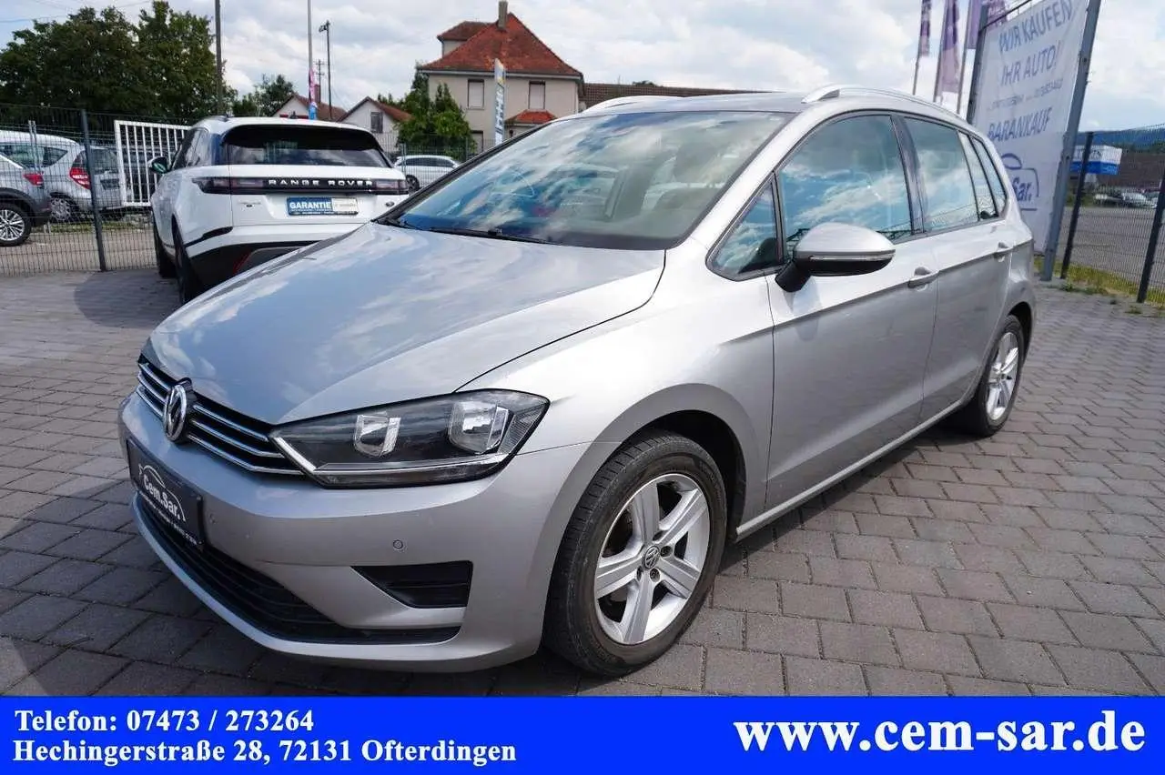 Photo 1 : Volkswagen Golf 2015 Essence