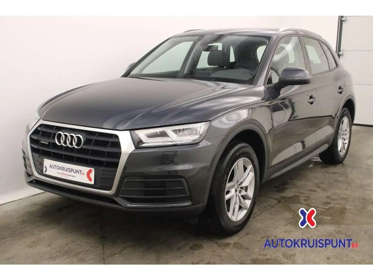 Photo 1 : Audi Q5 2020 Petrol