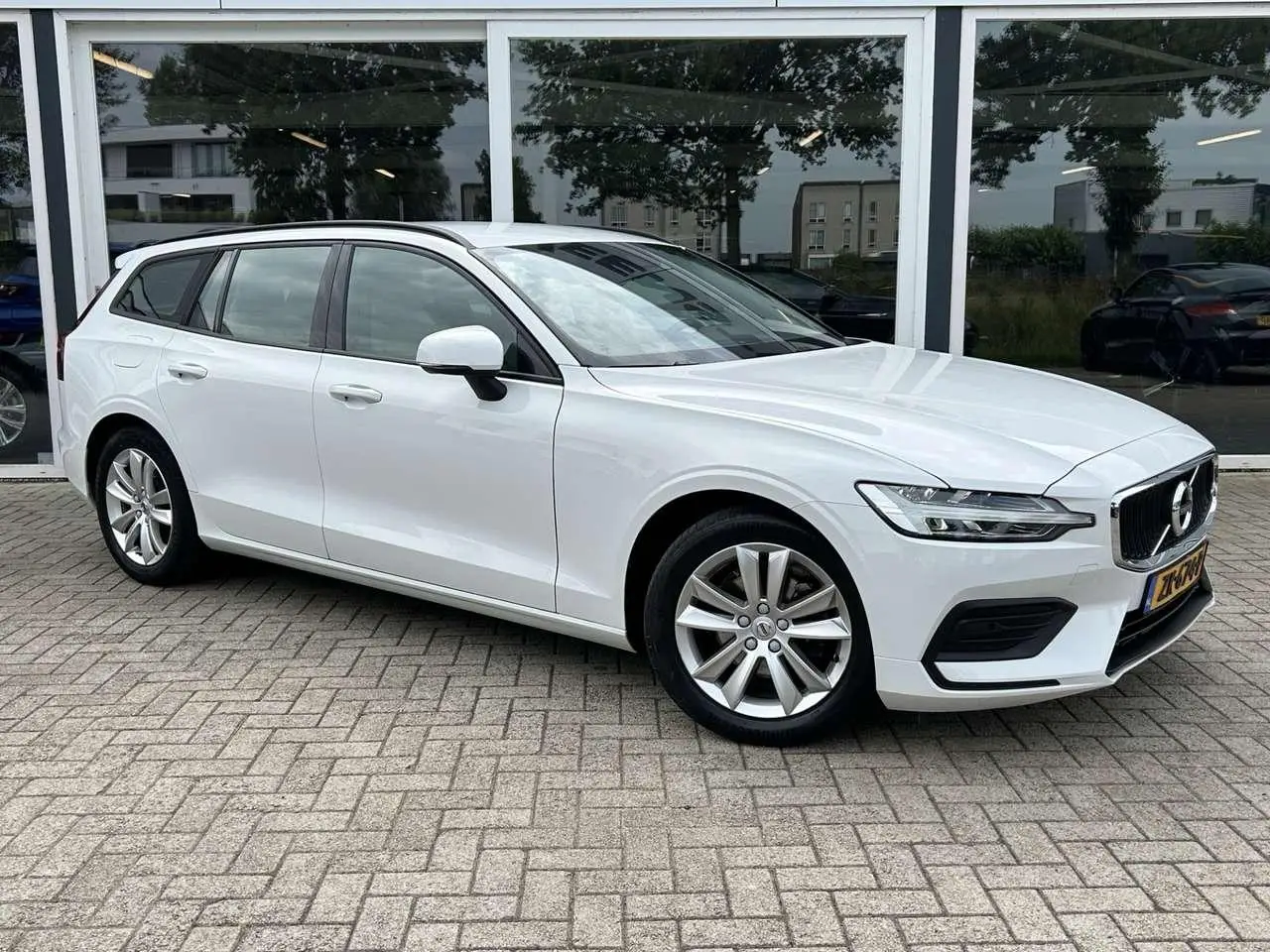 Photo 1 : Volvo V60 2019 Diesel